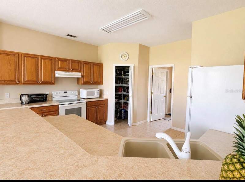 4 bedroom Single Family Residence at 3578 Valleyview Drive, Bellalago Ph 3, Kissimmee — photo 2