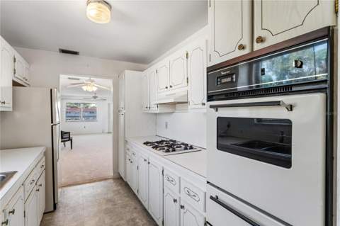 5530 N 80th Street #C308, St Petersburg FL - photo 10 of 45
