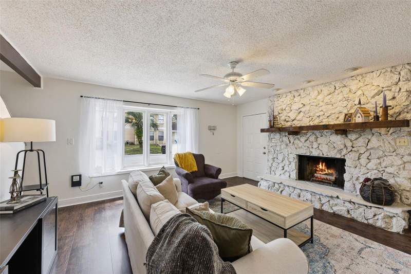 2 bedroom Townhouse at 445 Cottonwood Drive, Oakland Village Sec 2, Altamonte Springs — photo 2