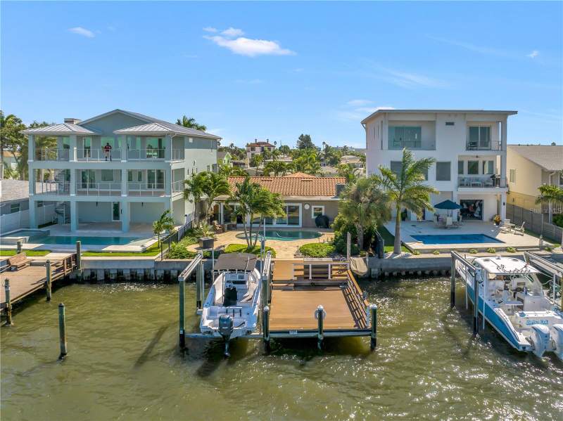3 bedroom Single Family Residence at 106 Wall Street, Harbor Shores 4th Add, Redington Shores — photo 4