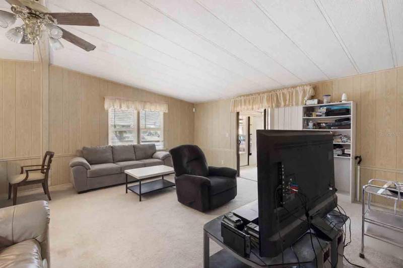 2 bedroom Manufactured Home at 1763 W Schwartz Boulevard, Lady Lake Orange Blossom Gardens Unit 07, Lady Lake — photo 5