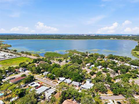 2855 Valencia Way, St Petersburg FL - photo 9 of 37