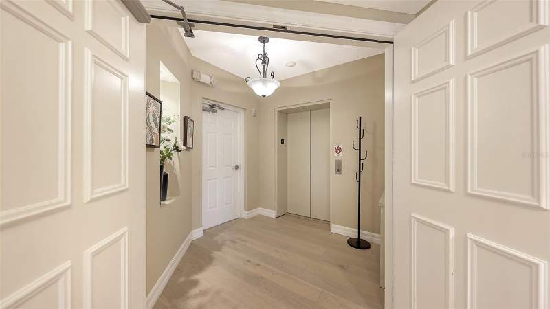 3 bedroom Condominium at 3621 N Point Road #403, Meridian, Osprey — photo 3