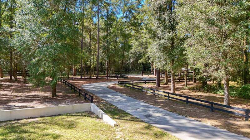 3 bedroom Single Family Residence at 3 Carry Back Road, Meadow Wood Farm, Ocala — photo 3