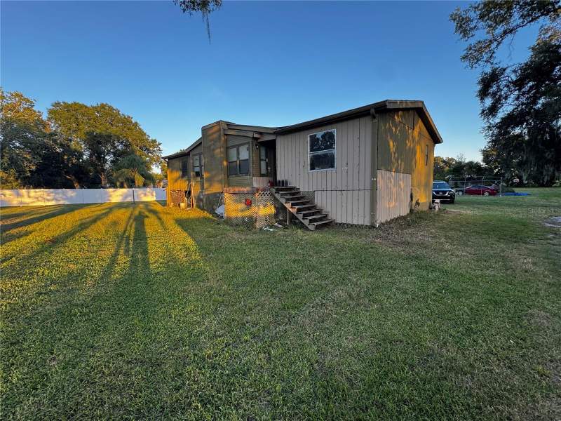 3 bedroom Mobile Home at 33346 ARTHUR DRIVE, WILLIAMS NEW RIVER ACRES UNREC, WESLEY CHAPEL — photo 1