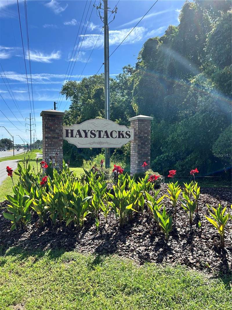 2 bedroom Townhouse at 4543 SW 44th Lane, Haystacks Replat, Gainesville — photo 2