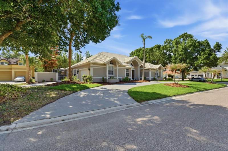 4 bedroom Single Family Residence at 8935 Jonathan Manor Drive, South Bay Villas, Orlando — photo 5