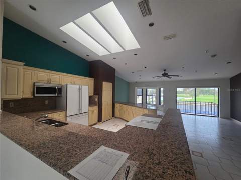2321 Harbour Oaks Drive, Longboat Key FL - photo 6 of 37