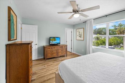 7264 Aberdeen Court, Weeki Wachee FL - photo 22 of 56