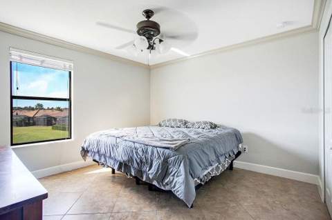 6914 Quiet Creek Drive, Bradenton FL - photo 21 of 59