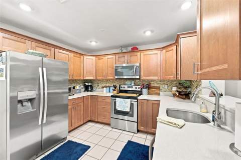 8037 Powder Horn Circle, Largo FL - photo 12 of 42