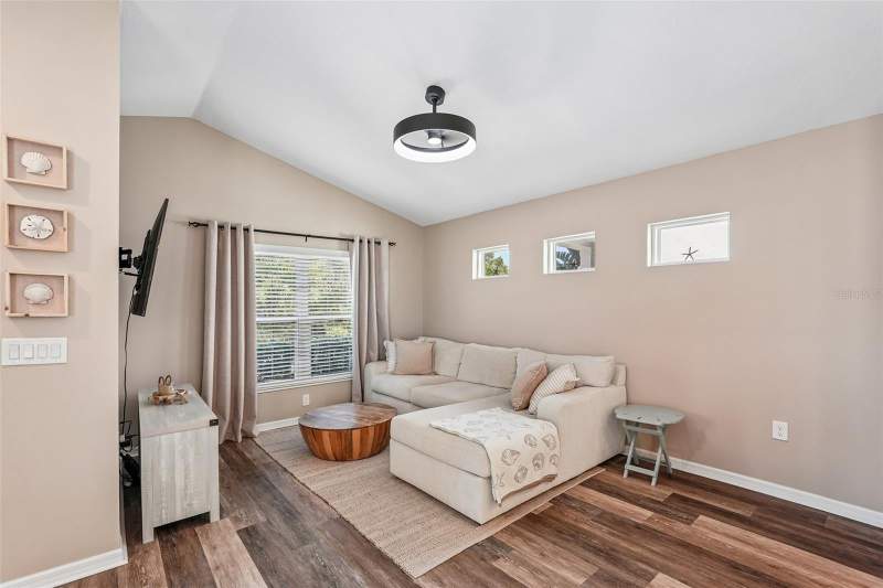2 bedroom Single Family Residence at 12630 Shimmering Oak Circle, Grand Palm Ph 1A A, Venice — photo 4