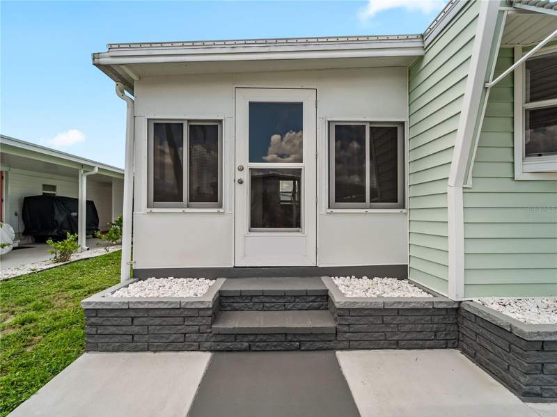 2 bedroom Mobile Home at 3402 Shingle Oak Terrace, Oakwood Manor, Sarasota — photo 4