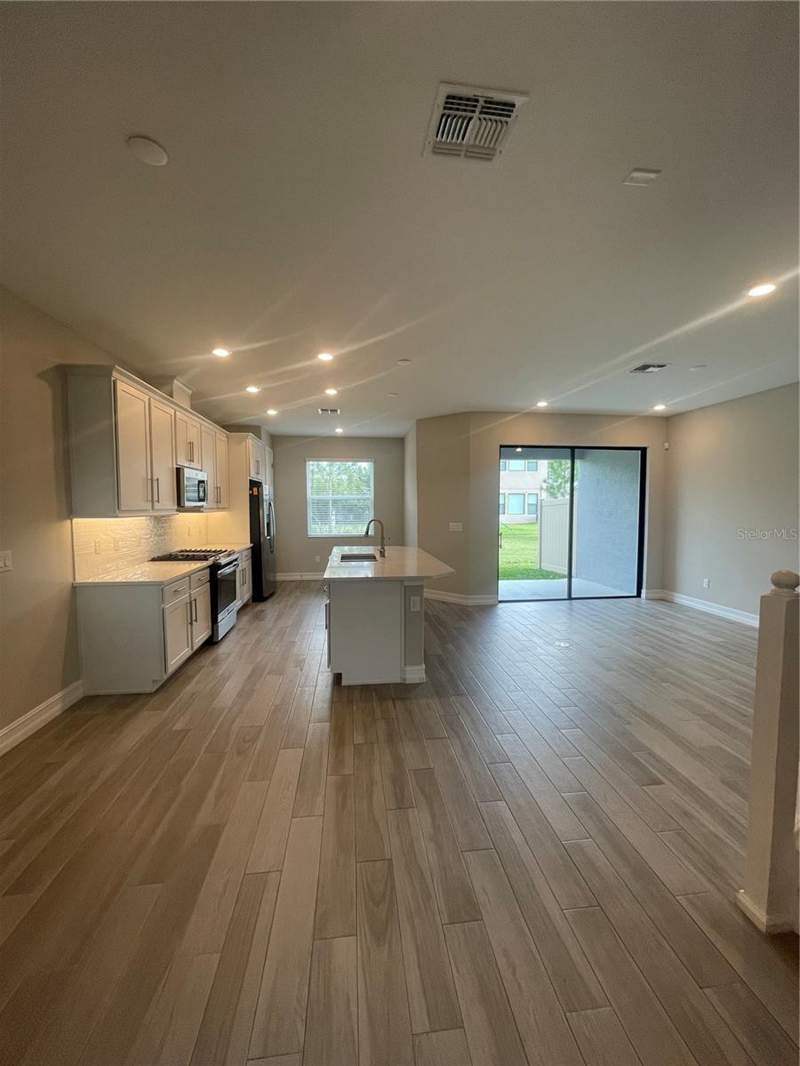 3 bedroom Townhouse at 4596 Almada Lane, Estancia Ph 4, Wesley Chapel — photo 4