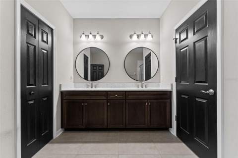 29913 Southwell Lane, Wesley Chapel FL - photo 7 of 19