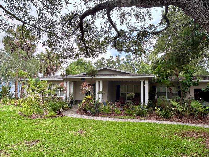 Sunset Park AHomes for Sale in Tampa, FL