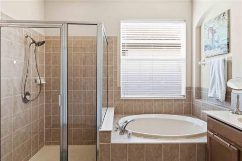408 Durham Shore Court, Apollo Beach FL - photo 16 of 49