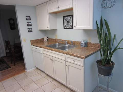 4922 Grist Mill Circle, New Port Richey FL - photo 17 of 43