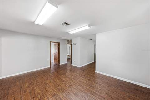 5207 10th Street, Zephyrhills FL - photo 15 of 44