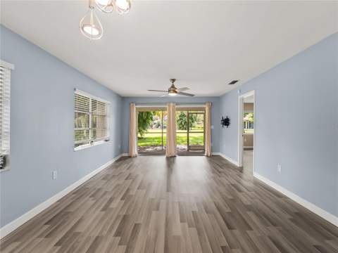7113 Bright Creek Drive #100, Sarasota FL - photo 9 of 44