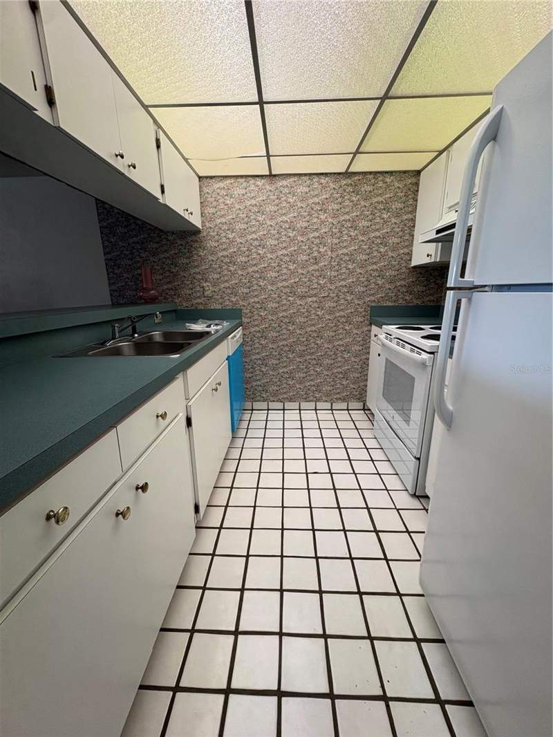 1 bedroom Condominium at 167 Palm View Court #3487, Grenelefe Camelot Condo Unit 05 Ph 01, Haines City — photo 2
