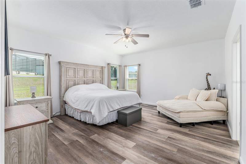 4 bedroom Single Family Residence at 19692 SW 77th Loop, Grand Park North, Dunnellon — photo 4