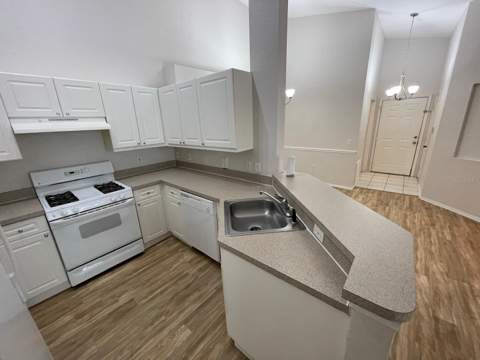 3313 S Kirkman Road #220, Orlando FL - photo 18 of 57