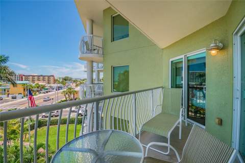 11605 Gulf Boulevard #402, Treasure Island FL - photo 8 of 34