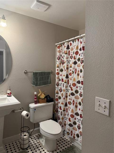 2071 Dixie Belle Drive #2071M, Orlando FL - photo 6 of 6