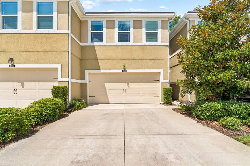 3 bedroom Townhouse at 17852 Althea Blue Place, Lakeshore Preserve, Lutz — photo 2