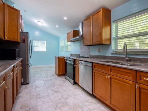 13117 N County Road 225, Gainesville FL - photo 7 of 16