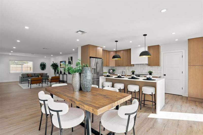 3 bedroom Single Family Residence at 900 Carver Street, Magnolia Gardens Sub, Winter Park — photo 2