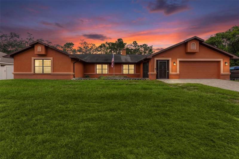 5 bedroom Single Family Residence at 4289 Castle Avenue, Spring Hill, Spring Hill — photo 2