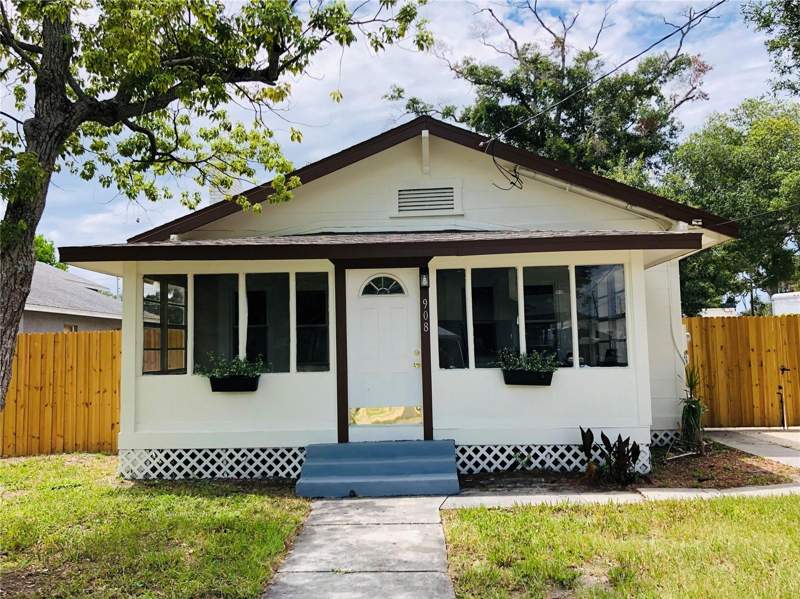 3 bedroom Single Family Residence at 908 VINE AVENUE, PINE CREST SUB, CLEARWATER — photo 1