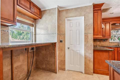 215 S West Shore Boulevard, Tampa FL - photo 21 of 42
