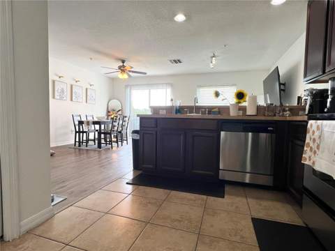 292 Winding Vine Lane #17, Orlando FL - photo 7 of 24