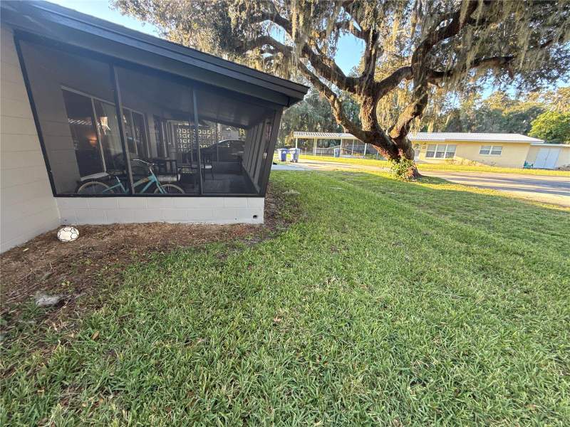 3 bedroom Single Family Residence at 903 N Harbor Terrace, Tavares Palm Dora Park, Tavares — photo 4