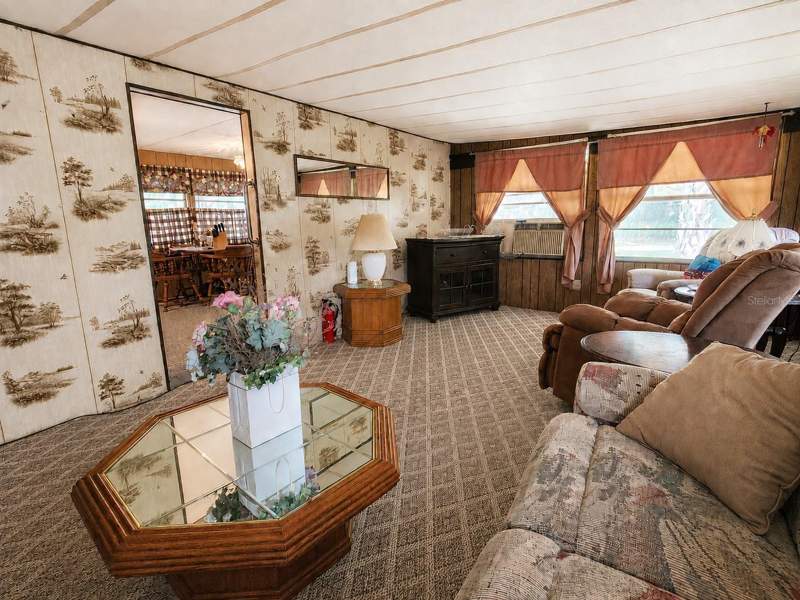 2 bedroom Mobile Home at 9997 SE 167th Lane, Mobile Home Meadows, Summerfield — photo 5