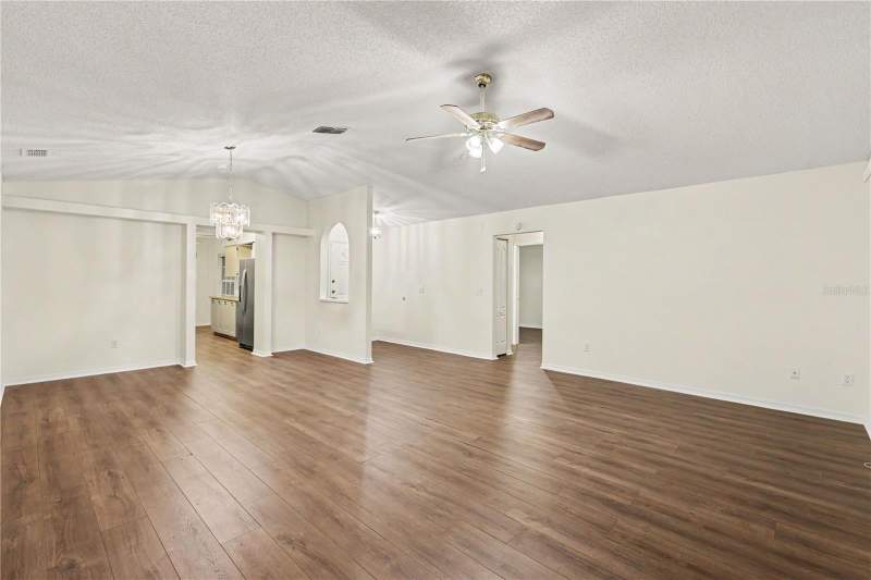 3 bedroom Single Family Residence at 1025 Malletwood Drive, Lakemont Hills Ph II, Brandon — photo 5