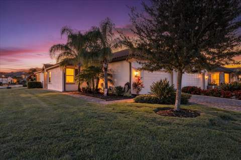 2324 Springhaven Lane, Lakewood Ranch FL - photo 10 of 62