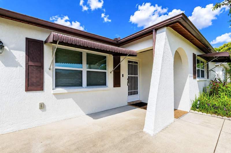 3 bedroom Single Family Residence at 8811 Martinique Lane, Radcliffe Estates, Port Richey — photo 3