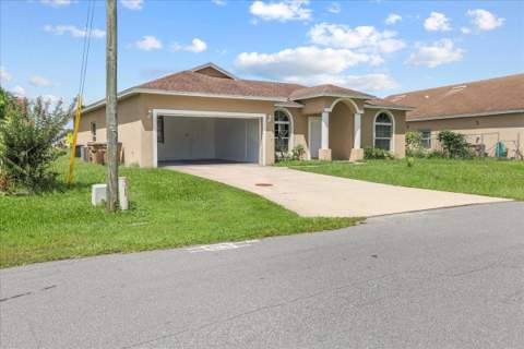 1147 Doncaster Court, Kissimmee FL - photo 6 of 52