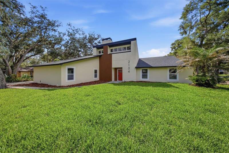 4 bedroom Single Family Residence at 2104 Doefield Court, Buckhorn Spgs Manor, Valrico — photo 4