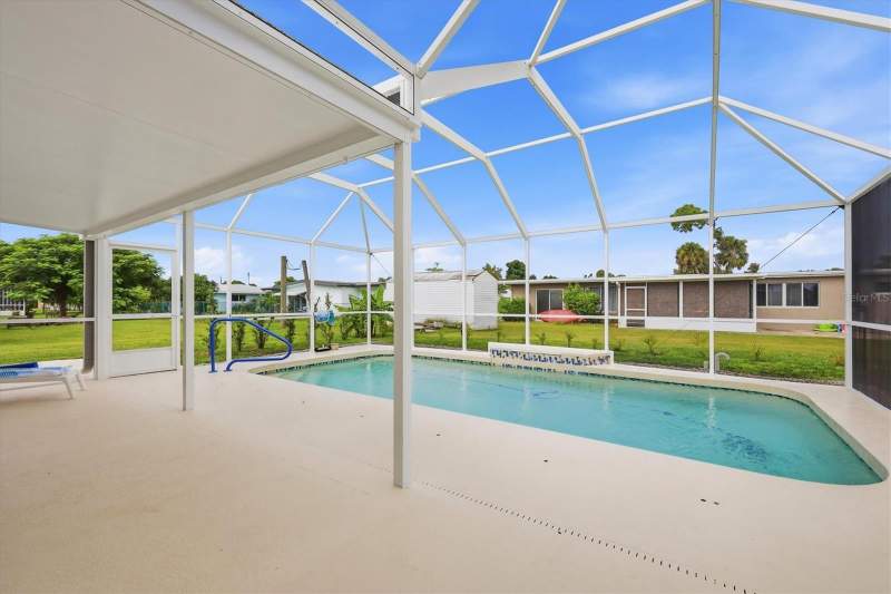 2 bedroom Single Family Residence at 2441 Beacon Drive, Port Charlotte Golf Crse Sec Rep, Port Charlotte — photo 4