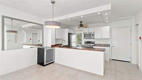 777 John Ringling Boulevard #2, Sarasota FL - photo 12 of 64
