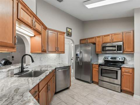 17898 SE 125th Circle, Summerfield FL - photo 13 of 51