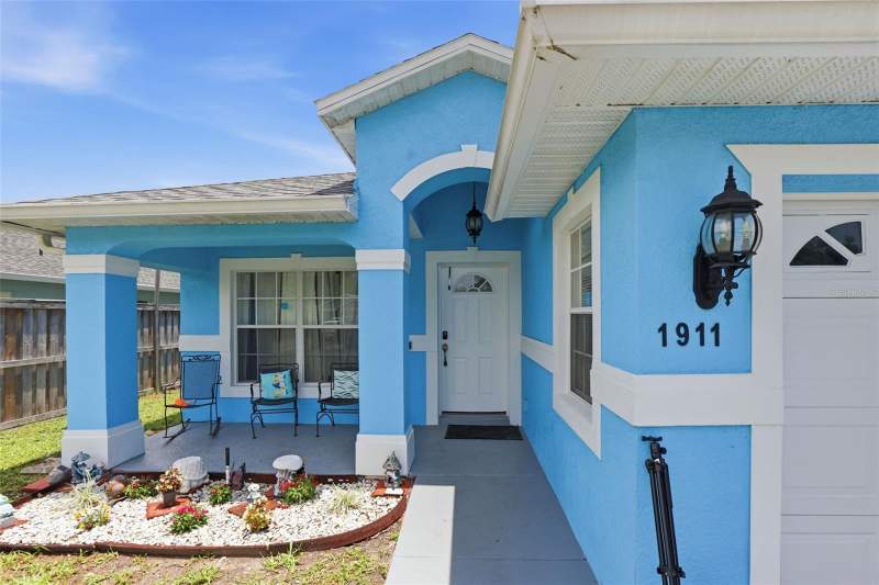 4 bedroom Single Family Residence at 1911 S Gadsen Boulevard, Valencia Park, Orlando — photo 2