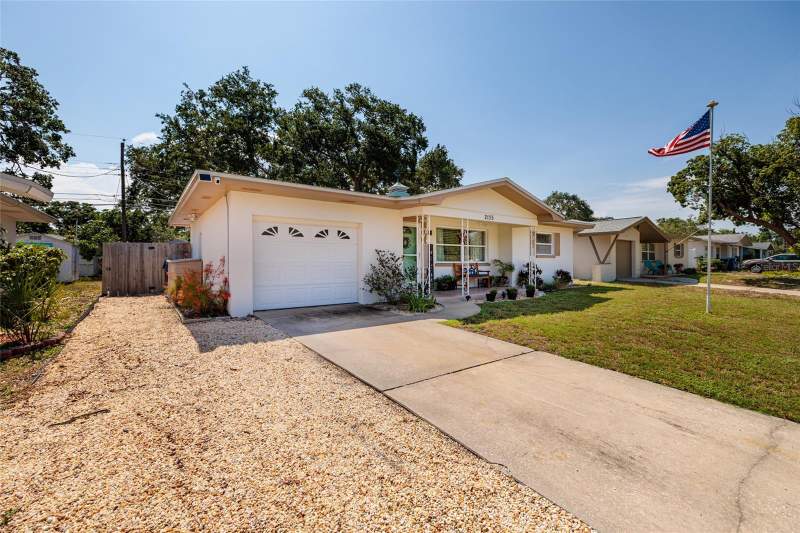 2 bedroom Single Family Residence at 2135 POCAHONTAS DRIVE, HARBOR HEIGHTS MANOR, LARGO — photo 1