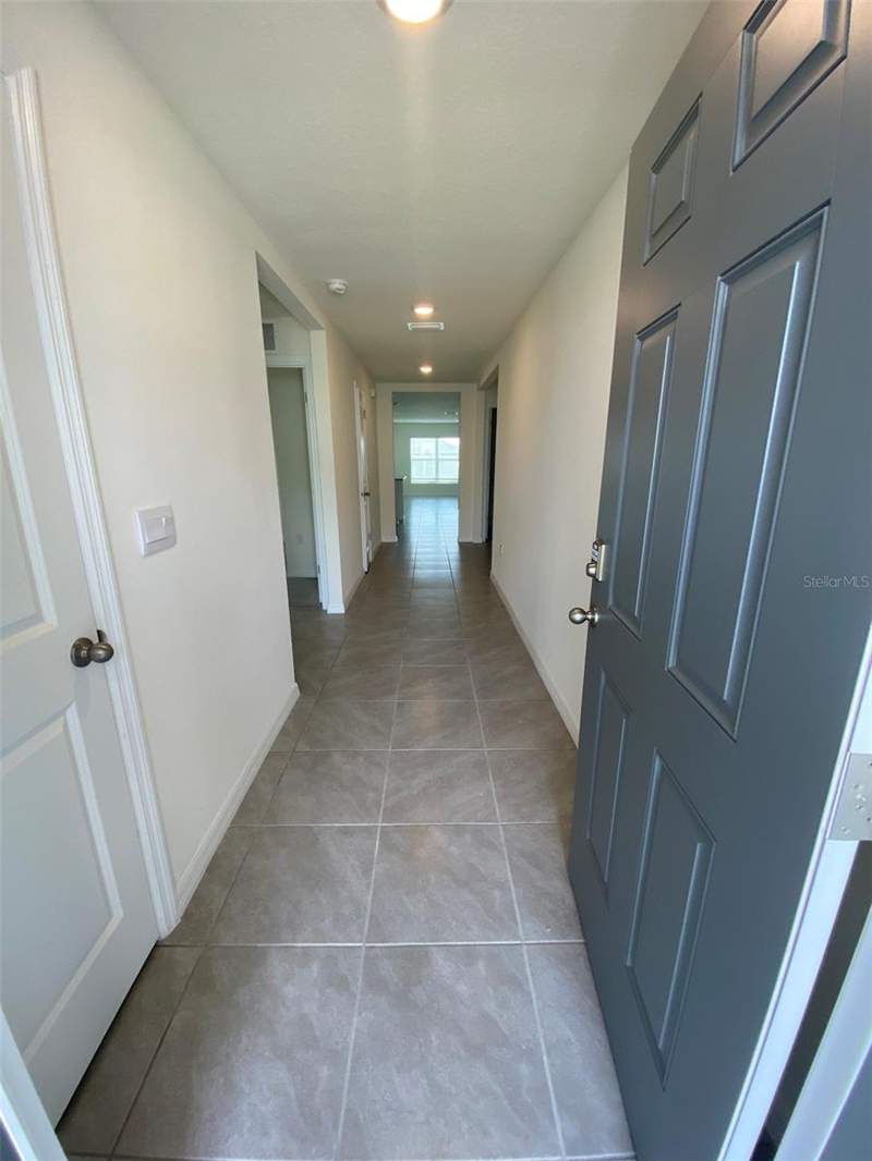 4 bedroom Single Family Residence at 8864 SW 49th Circle, Greystone Hills Ph Two, Ocala — photo 3