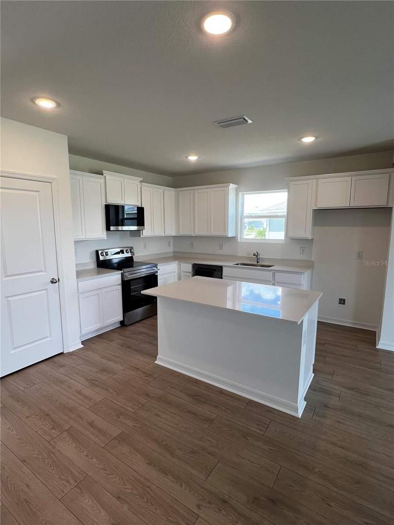 5 bedroom Single Family Residence at 12918 Red Deer Place, Deer Park, Parrish — photo 4